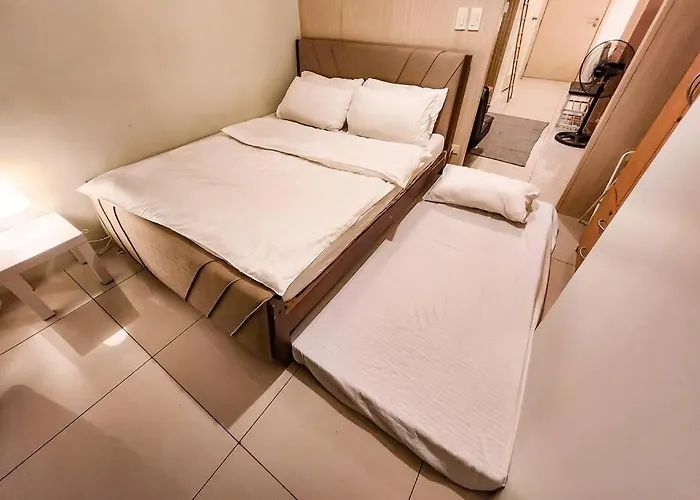 Appartement Spacious Pool View 2br 2bath In Makati *