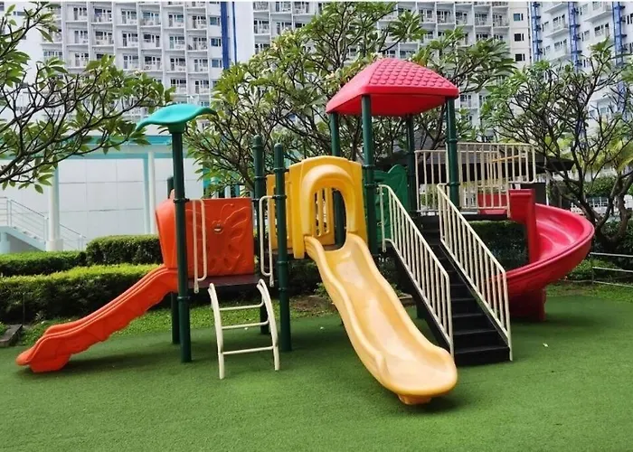 Appartement Spacious Pool View 2br 2bath In Makati